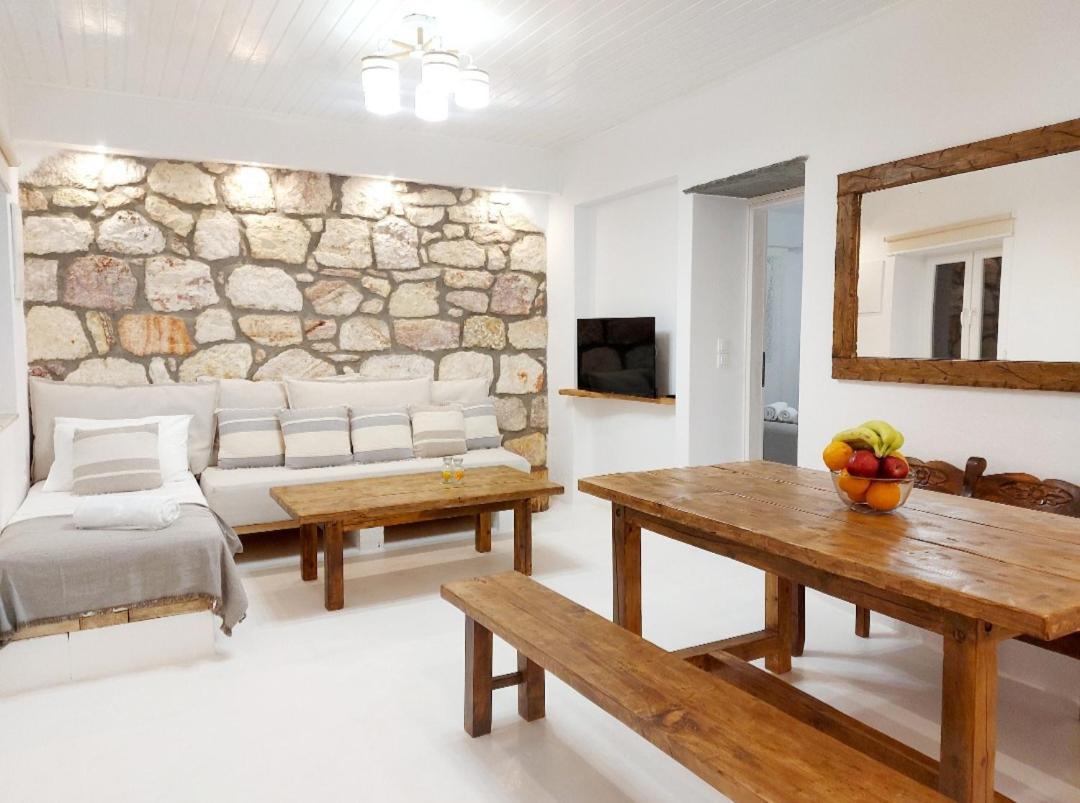 Villa Doriana In Pelekouda Pollonia ภายนอก รูปภาพ