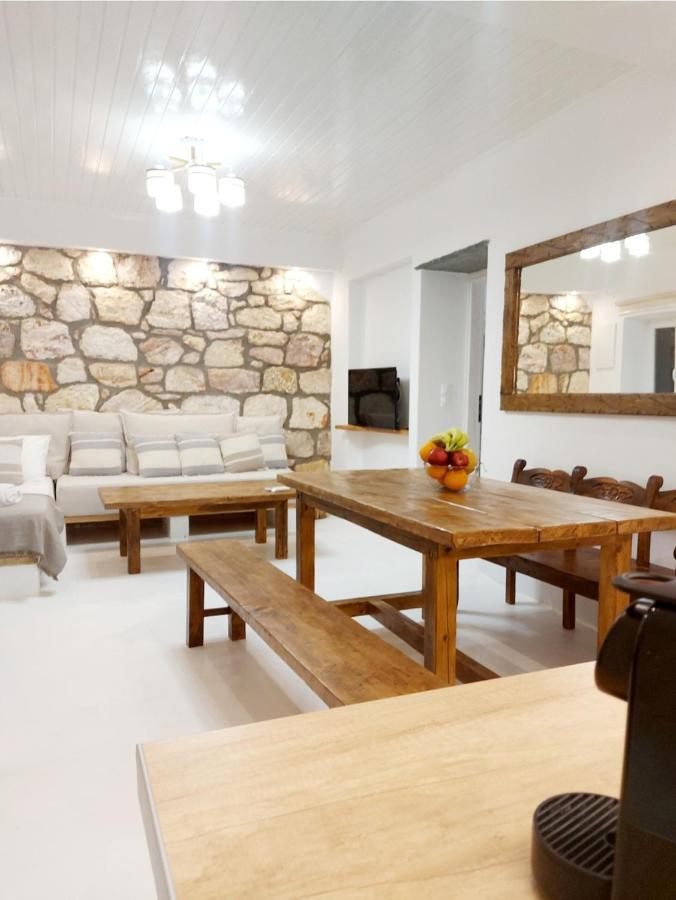 Villa Doriana In Pelekouda Pollonia ภายนอก รูปภาพ